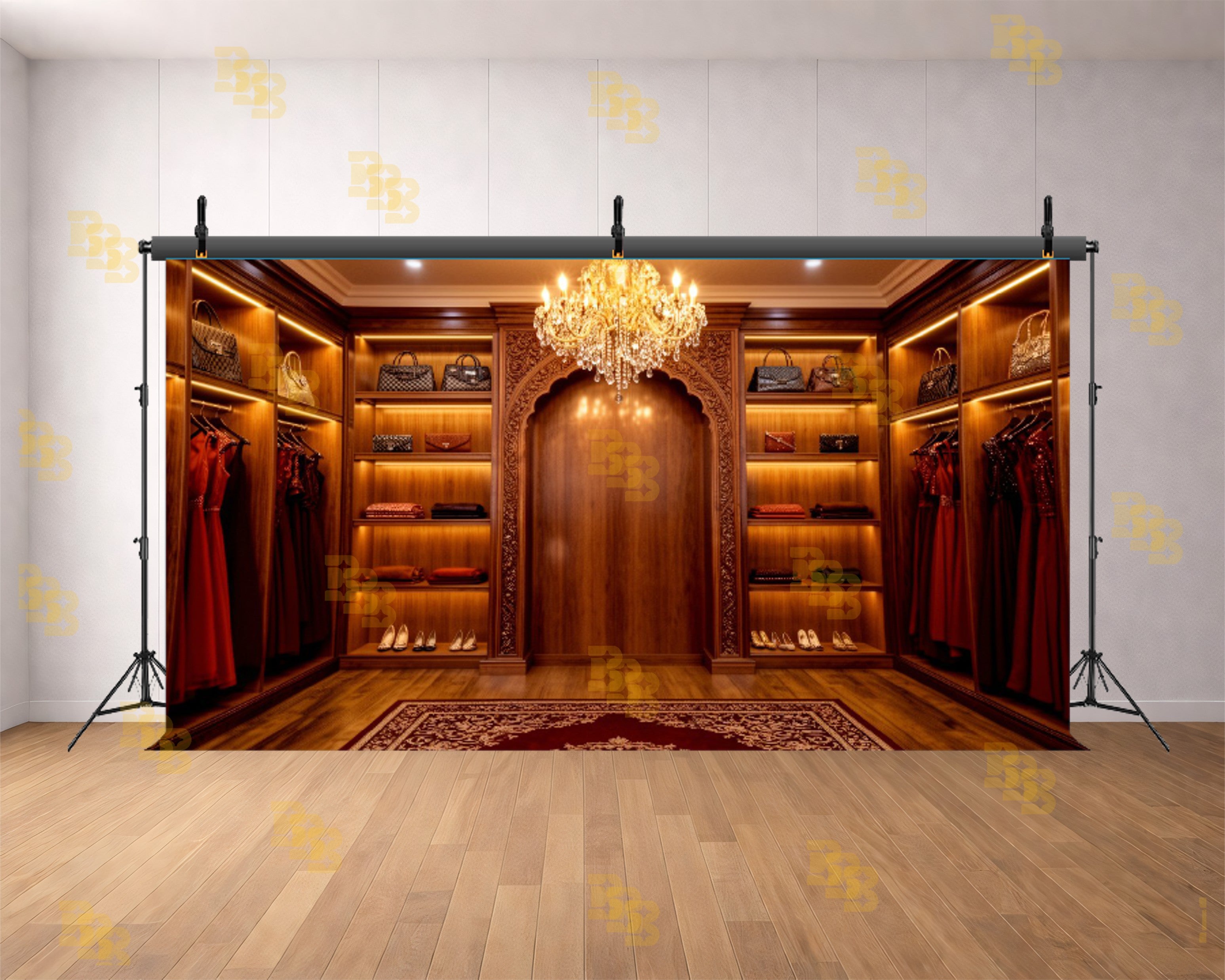 LUXURY WOMEN’S BOUTIQUE WITH CHANDELIER AND ARCH PANEL BACKDROP FOR FASHION & BRAND PHOTOGRAPHY
